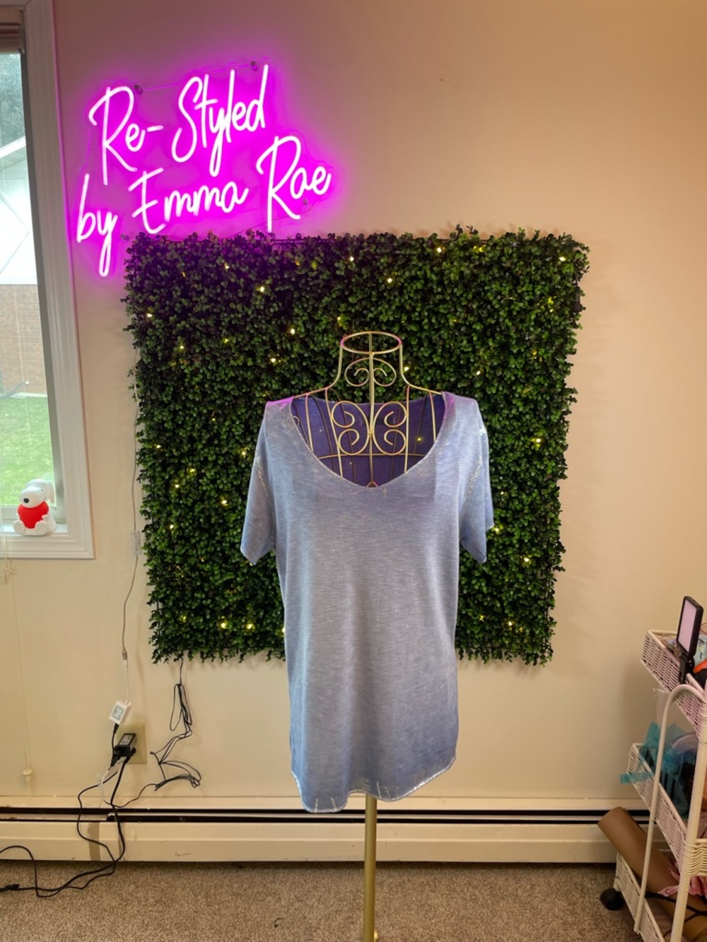 🐶Gigi Moda Light Blue Women's V-Neck Tee